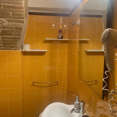 Residenza Via Dante 3*