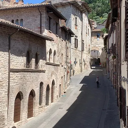 Residenza Via Dante 3*