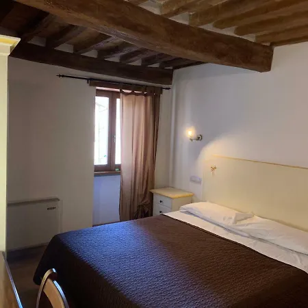 بيت ضيافة Residenza Via Dante غوبيو
