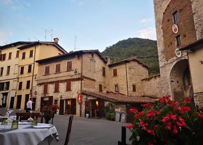 Residenza Via Dante בית הארחה גוביו