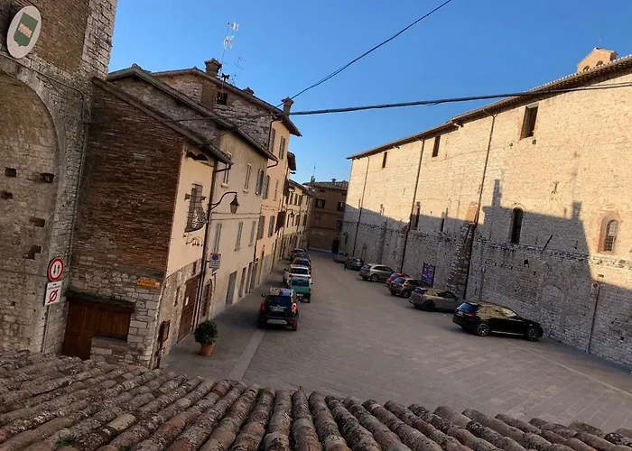 Residenza Via Dante 3* Gubbio